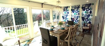 Family Home, 5BR,Hot Tub, 4 minutes to Hersheypark