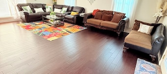 Family Home, 5BR,Hot Tub, 4 minutes to Hersheypark