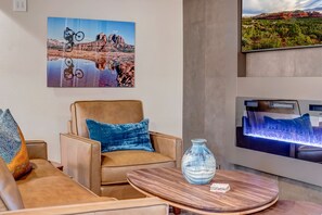 Interior - Sedona Trailhead Suites C- 1st Floor Remodeled Condo + Direct Trail Access! (Sedona)