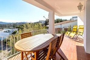 Outdoor dining - Cap Ras 04.3 - Apartment with terrace and sea view (Llança)