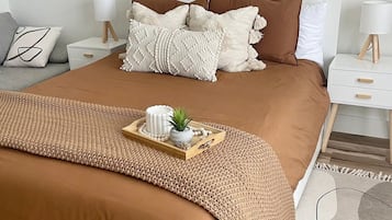 1 habitación, wifi y ropa de cama