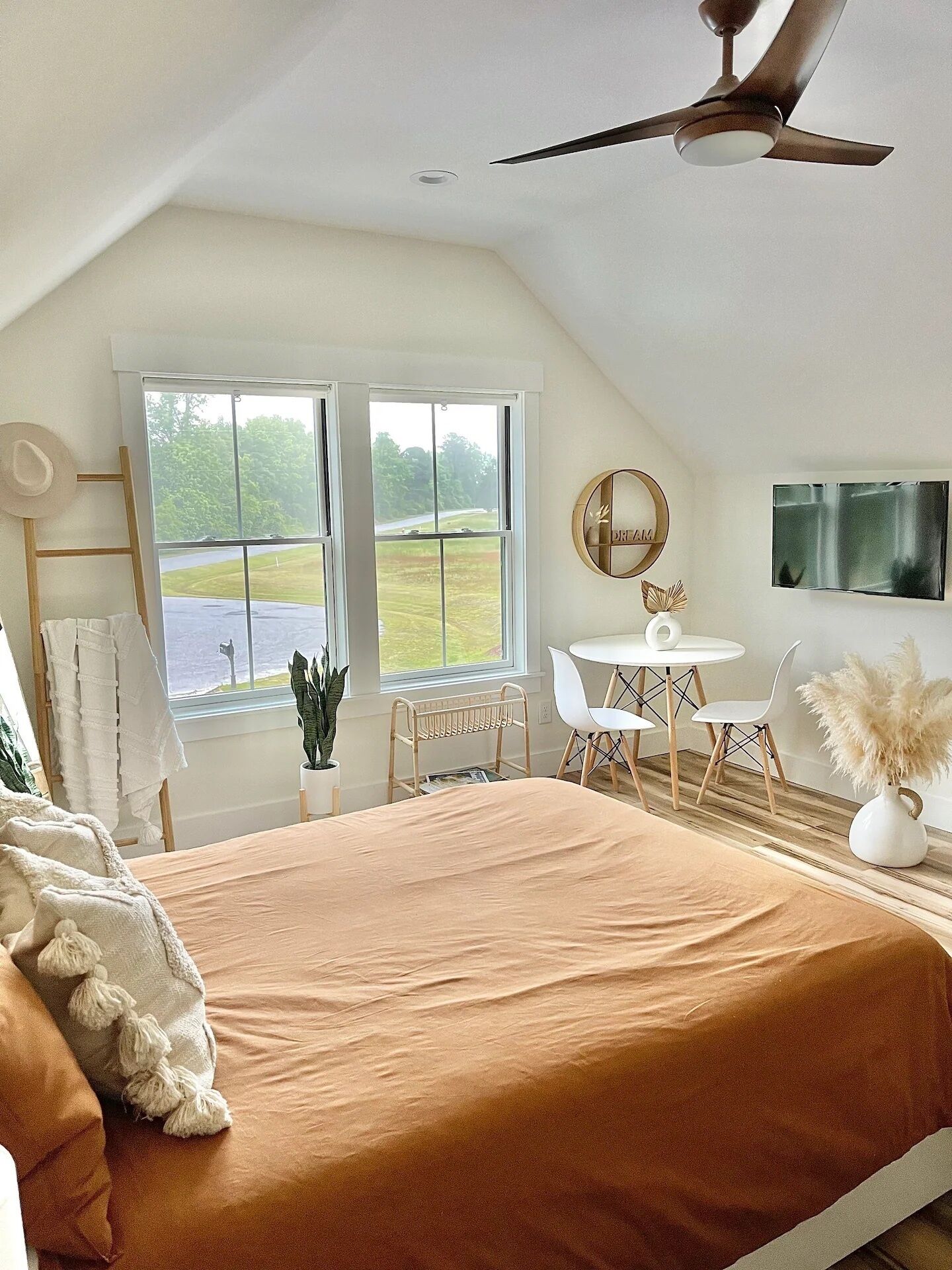 1 多间卧室、WiFi、床单