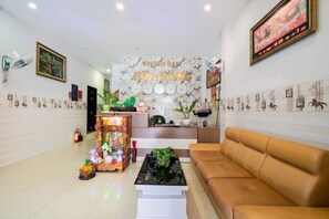 Exterior - Hoa Hong Hotel (Ho Chi Minh City)