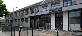 2 Bed flat - Sleeps 4 - Parking - Wifi