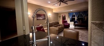 Elegant cozy cottage located in the heart of Victoria, Texas, 