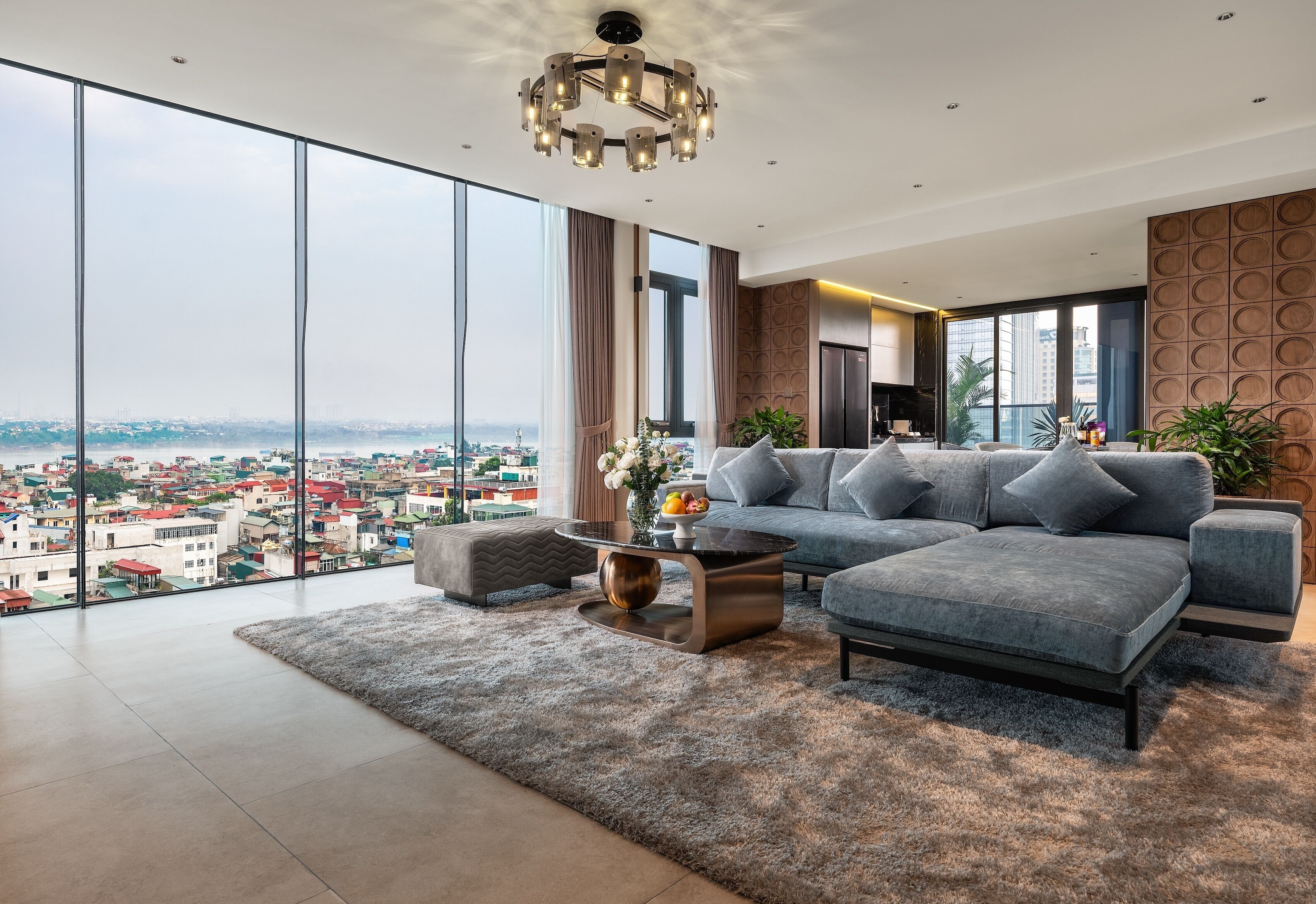 Panorama-værelse - 2 soveværelser - byudsigt | Opholdsområde | 40-tommers fladskærms-tv med satellitkanaler, Netflix