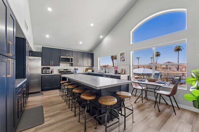 Resort-Style 5BR | Heated Pool + Putting Green, Oasi in AZ