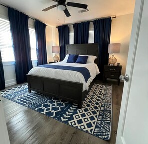 3 多间卧室、熨斗/熨衣板、免费 WiFi、床单