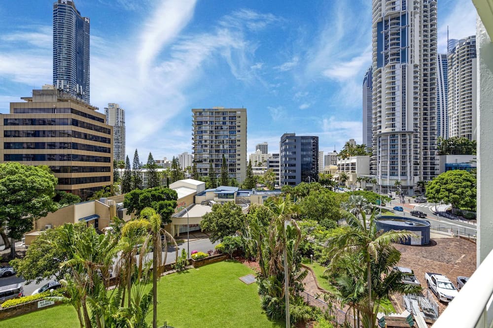 Condor Surfers - Coastal Letting Co - Tallai