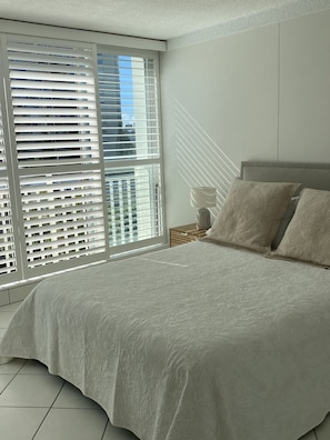 City Apartment - Condor Surfers - Coastal Letting Co (Surfers Paradise)