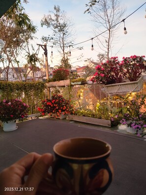 Property grounds - Ngôi nhà cuối  hẻm yên tĩnh với tiếng chim hót, có ban công chill thật tuyệt vời (Thành phố Đà Lạt)