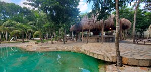 Utomhuspool