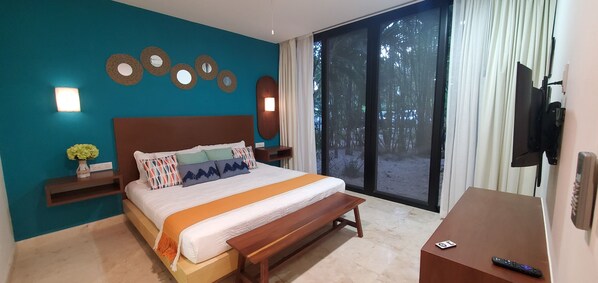 2 bedrooms, desk, free WiFi, bed sheets