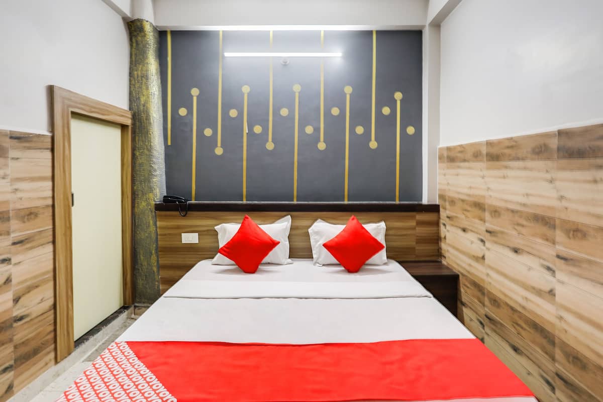 Classic Double Room | Desk, free WiFi