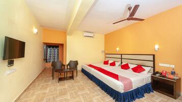 Classic Double or Twin Room | Desk, free WiFi