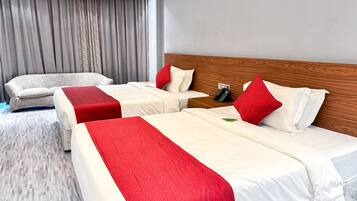 Cubrecamas, colchones Tempur-Pedic y minibar