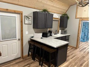 Fridge, microwave, oven, coffee/tea maker