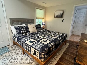 2 bedrooms, iron/ironing board, travel cot, WiFi