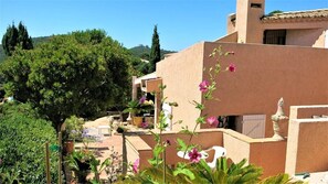 Property grounds - Very nice villa for 8 people with swimming pool and panoramic seaview (CAVALAIRE sur mer)