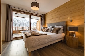 4 bedrooms, free WiFi