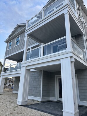 Exterior - Beautiful new home with heated pool on a lagoon (Stafford Township)