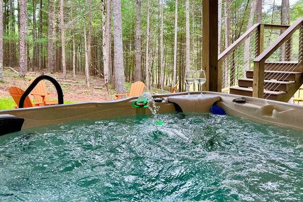 Bañera de hidromasaje al aire libre