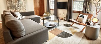 Cozy Stay by Little Italy & Wooster Street