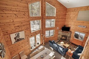 Een smart-tv, een dvd-speler en een filmbibliotheek