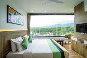 Habitación Deluxe | Caja fuerte, escritorio, sistema de insonorización