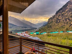 Exterior - The Sunset Haven (Manali)