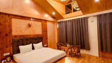 Luxury Room | WiFi (free), bed sheets