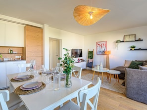 Dining - Ty Breiz by Interhome (La Trinité Sur Mer)
