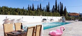 Tenuta San Cassiano With Garden And Pool, San Cassiano, Italy