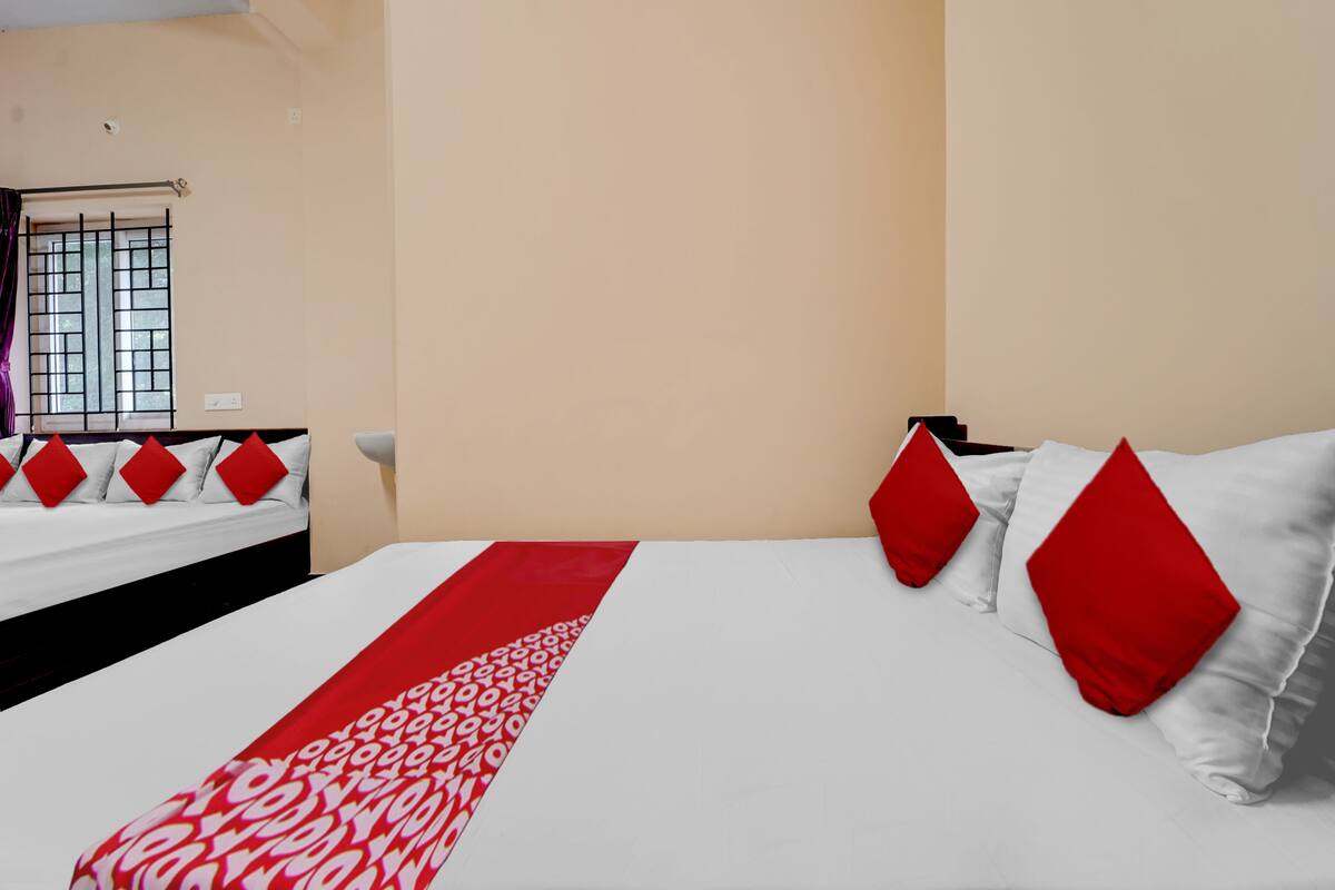 Chambre classique double ou avec lits jumeaux | Bureau, accès au Wi-Fi (inclus)