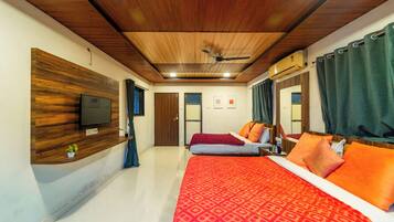 ファミリー 4 人部屋 | 客室ごとに異なるインテリア