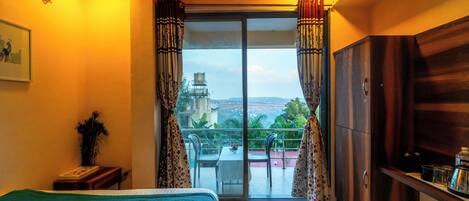 Premium Double Room | Individually furnished