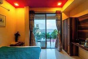 Premium Double Room - Strawberry County (Mahabaleshwar)