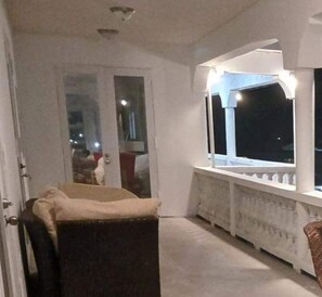 Terrace/patio - Condo with ocean view, private balcony & private Jacuzzi (unit 3) (Wheeland Settlement)