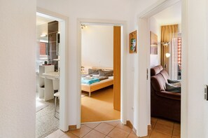 2 chambres, fer et planche à repasser, Wi-Fi gratuit, draps fournis