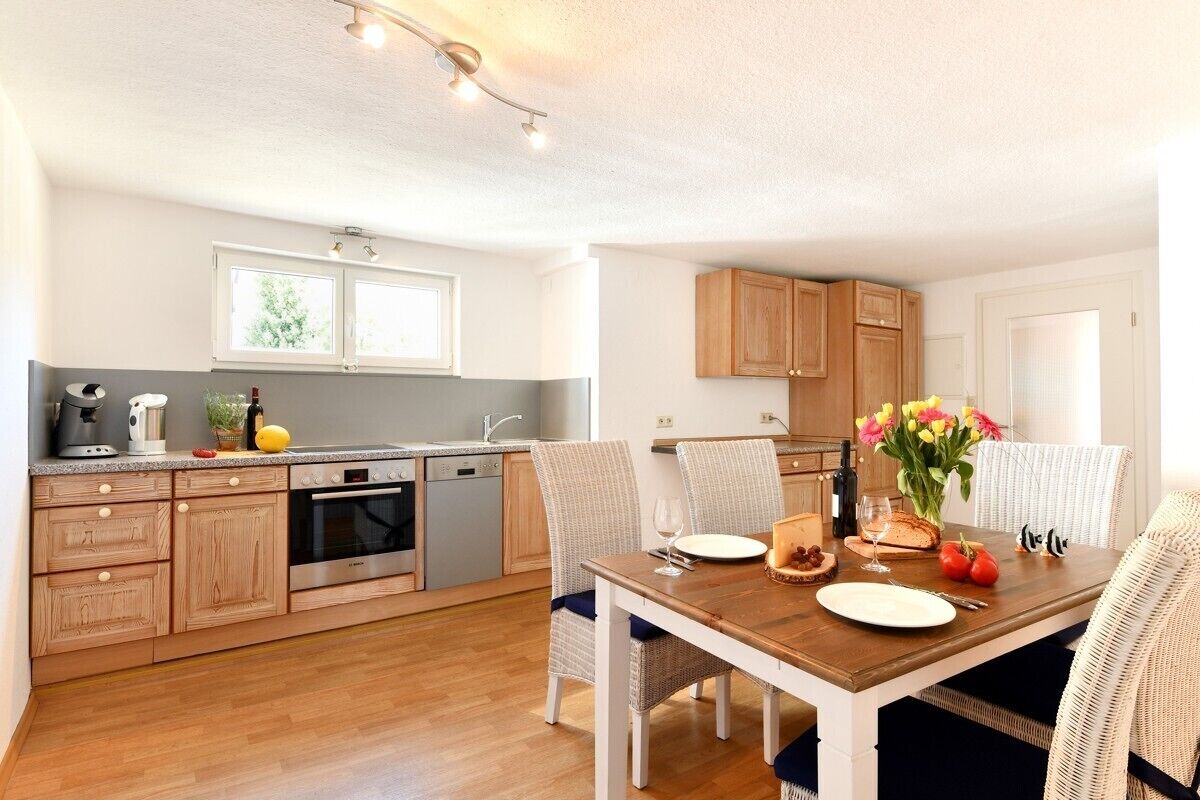 冷蔵庫、オーブン、コンロ、食器洗い機