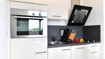 Kühlschrank, Ofen, Herdplatte, Geschirrspüler