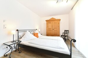 2 quartos, Wi-Fi de cortesia, roupa de cama