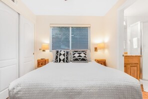 2 عدّة غرف نوم ومكواة/لوح كي وسرير سفر وواي فاي