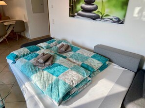 1 habitación, tabla de planchar con plancha, wifi gratis y ropa de cama 