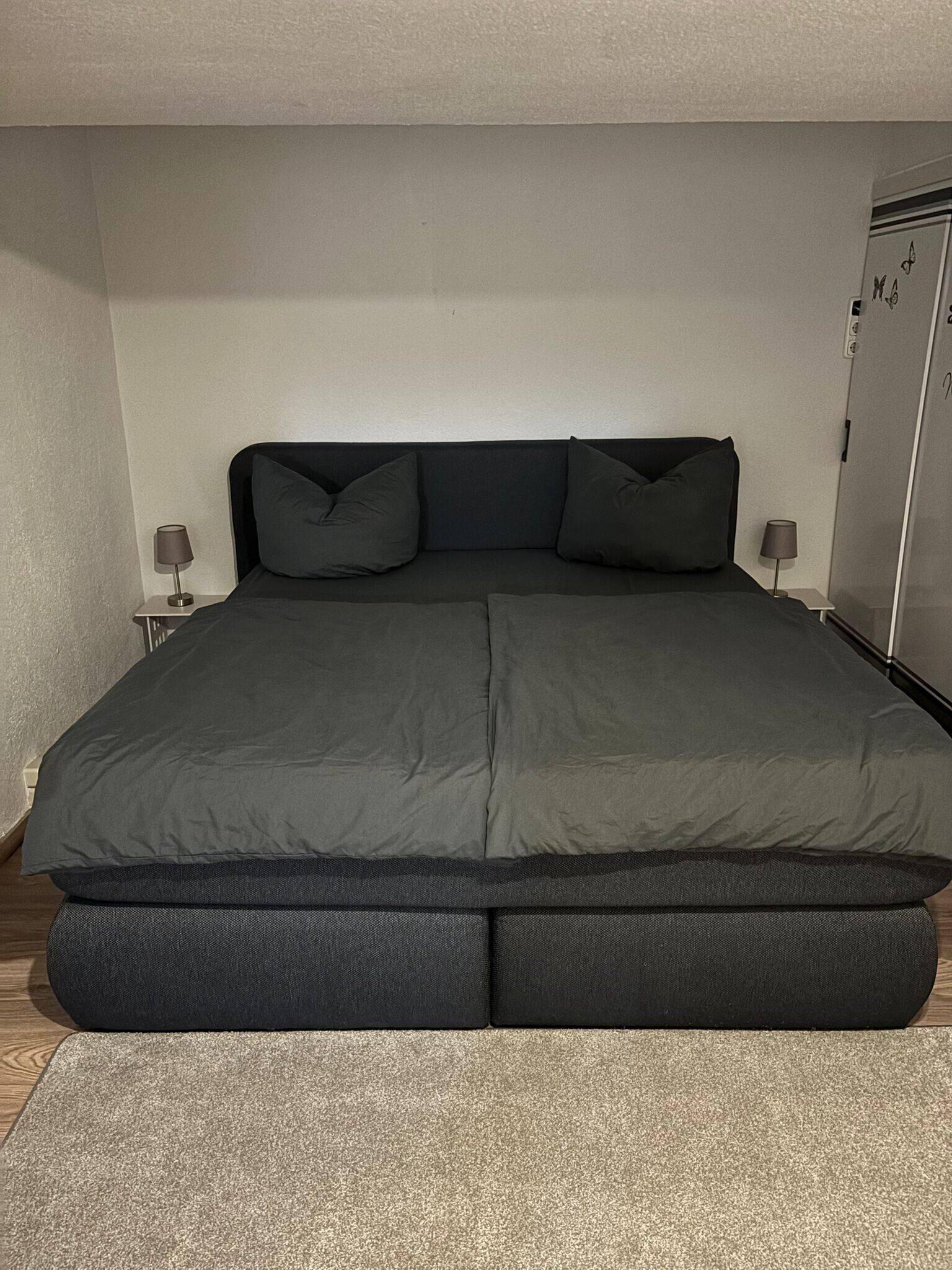 1 soverom, strykejern/-brett, wi-fi (inkludert) og sengetøy