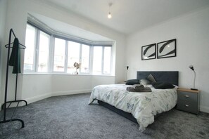 Apartment | 2 bedrooms - Chic Margate Apartment (Margate)