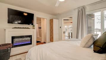 4 chambres, bureau, fer et planche Ă repasser, lit parapluie