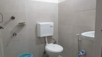 Shower, towels, soap, shampoo