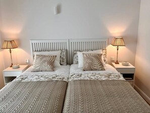 2 bedrooms, iron/ironing board, WiFi, bed sheets - Wonderful house in Beniarbeig, Costa Blanca, Spain for 4 persons (Beniarbeig)