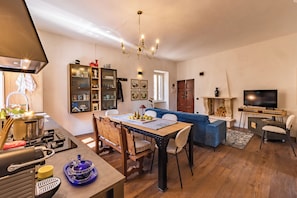 Dining - "Rustic Rome Retreat: Countryside Charm & Weekend Getaway" (San Gregorio da Sassola)